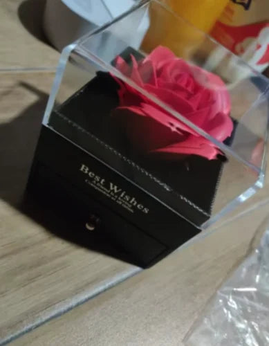 Rosa Eterna En Joyero Y Collar Te Amo